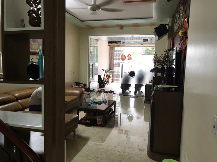 BÁN NHÀ 4 TẦNG – VỊ TRÍ ĐẸP – MẶT NGÕ Ô TÔ TRÁNH NHAU – QUÁN NAM, KÊNH DƯƠNG, LÊ CHÂN, HẢI PHÒNG